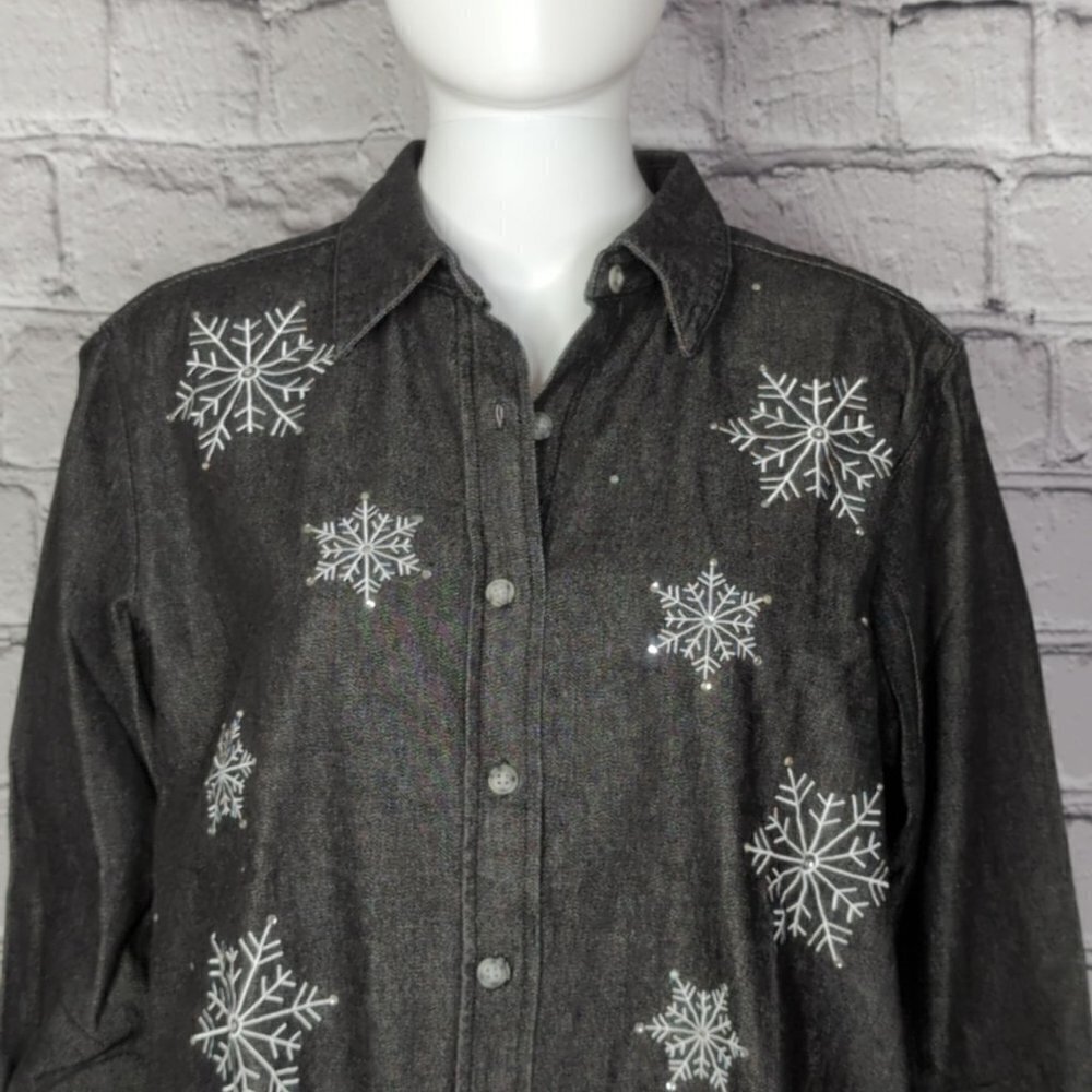 Quacker Factory Grey Denim Rhinestone Snowflake Shirt, Women's Medium